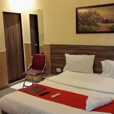 Terminus Square Hotel Kurla Ngoại thất bức ảnh