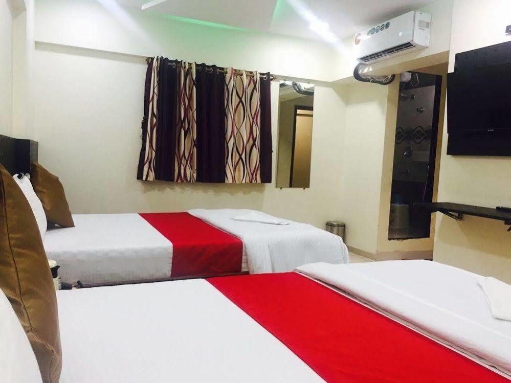 Terminus Square Hotel Kurla Ngoại thất bức ảnh