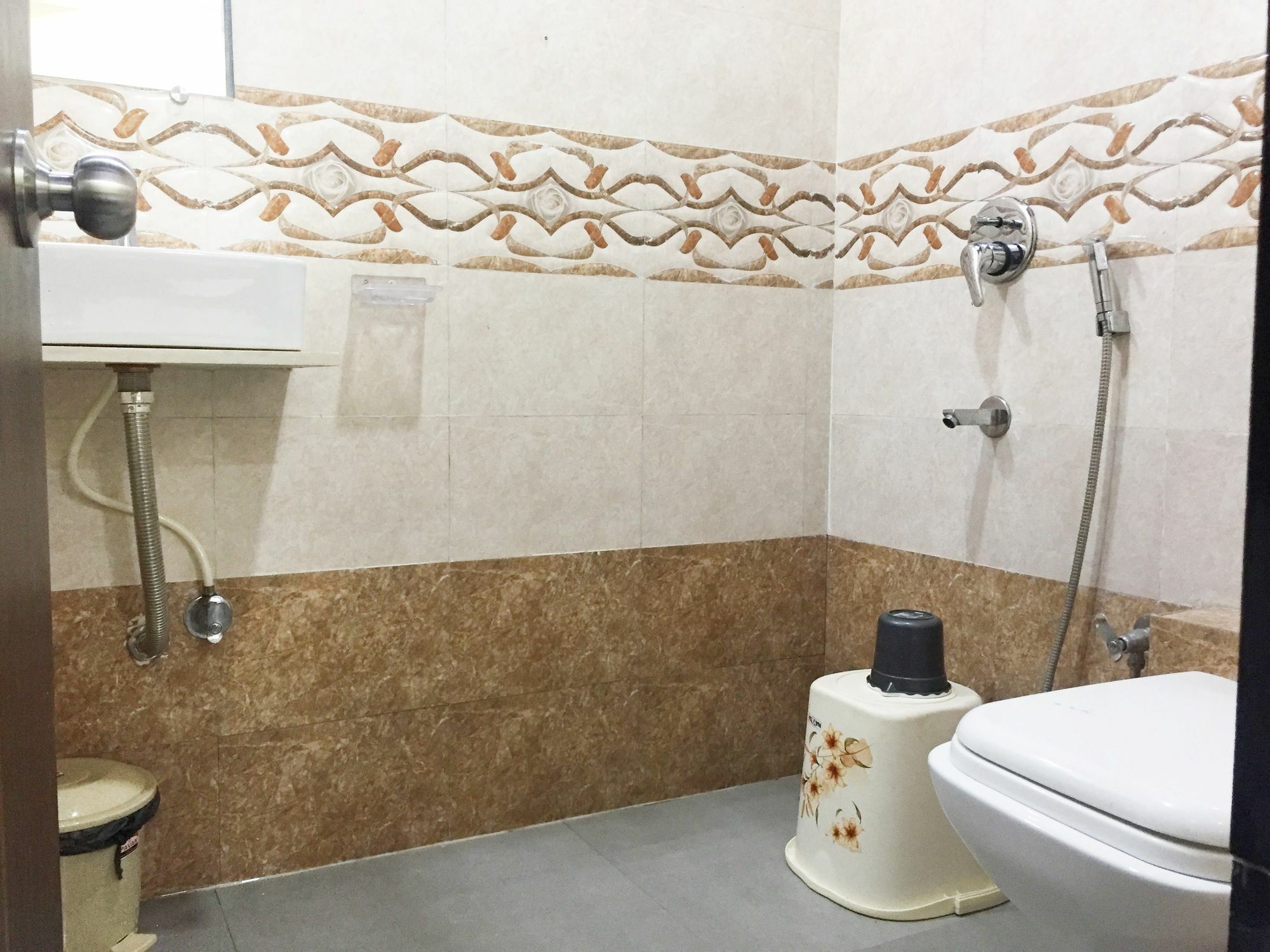 Terminus Square Hotel Kurla Ngoại thất bức ảnh