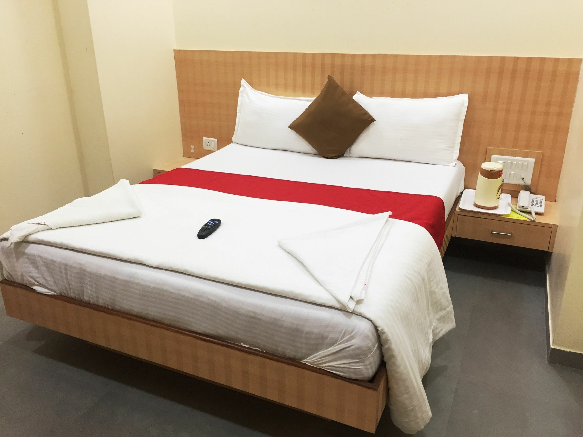 Terminus Square Hotel Kurla Ngoại thất bức ảnh