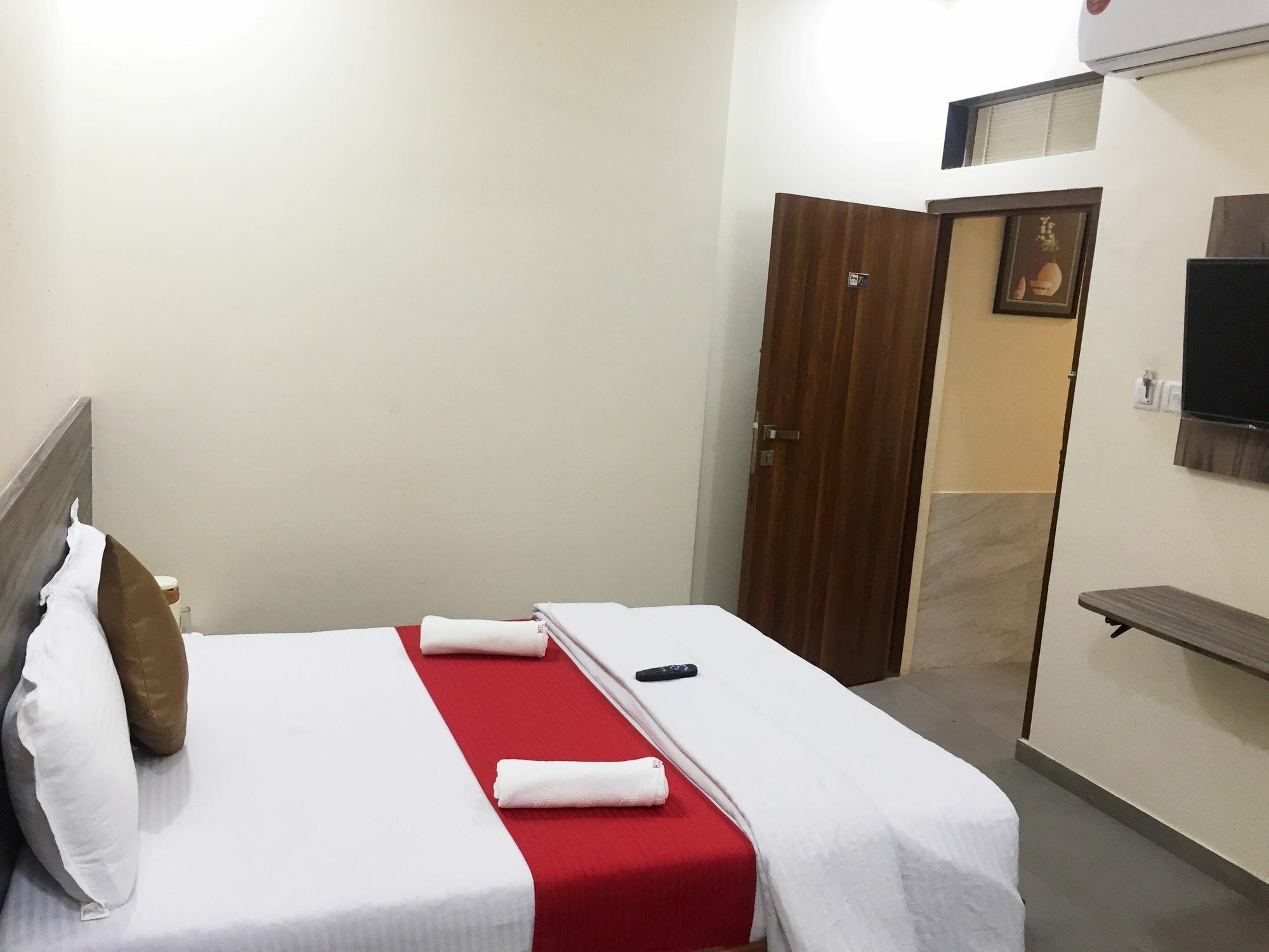 Terminus Square Hotel Kurla Ngoại thất bức ảnh