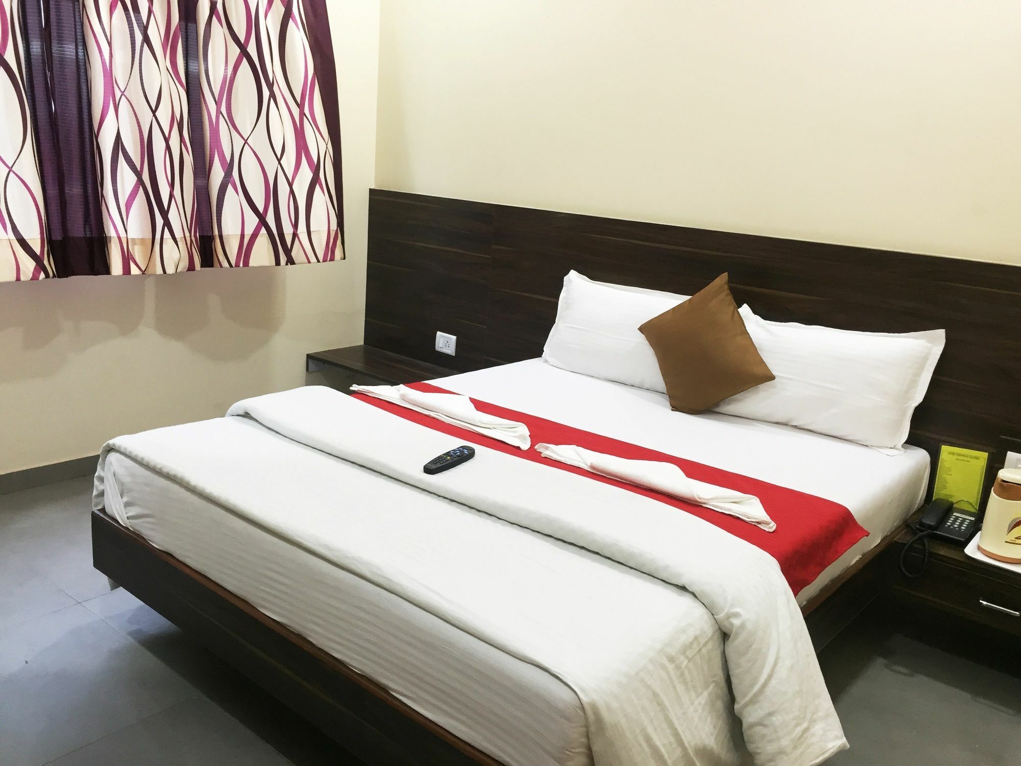 Terminus Square Hotel Kurla Ngoại thất bức ảnh