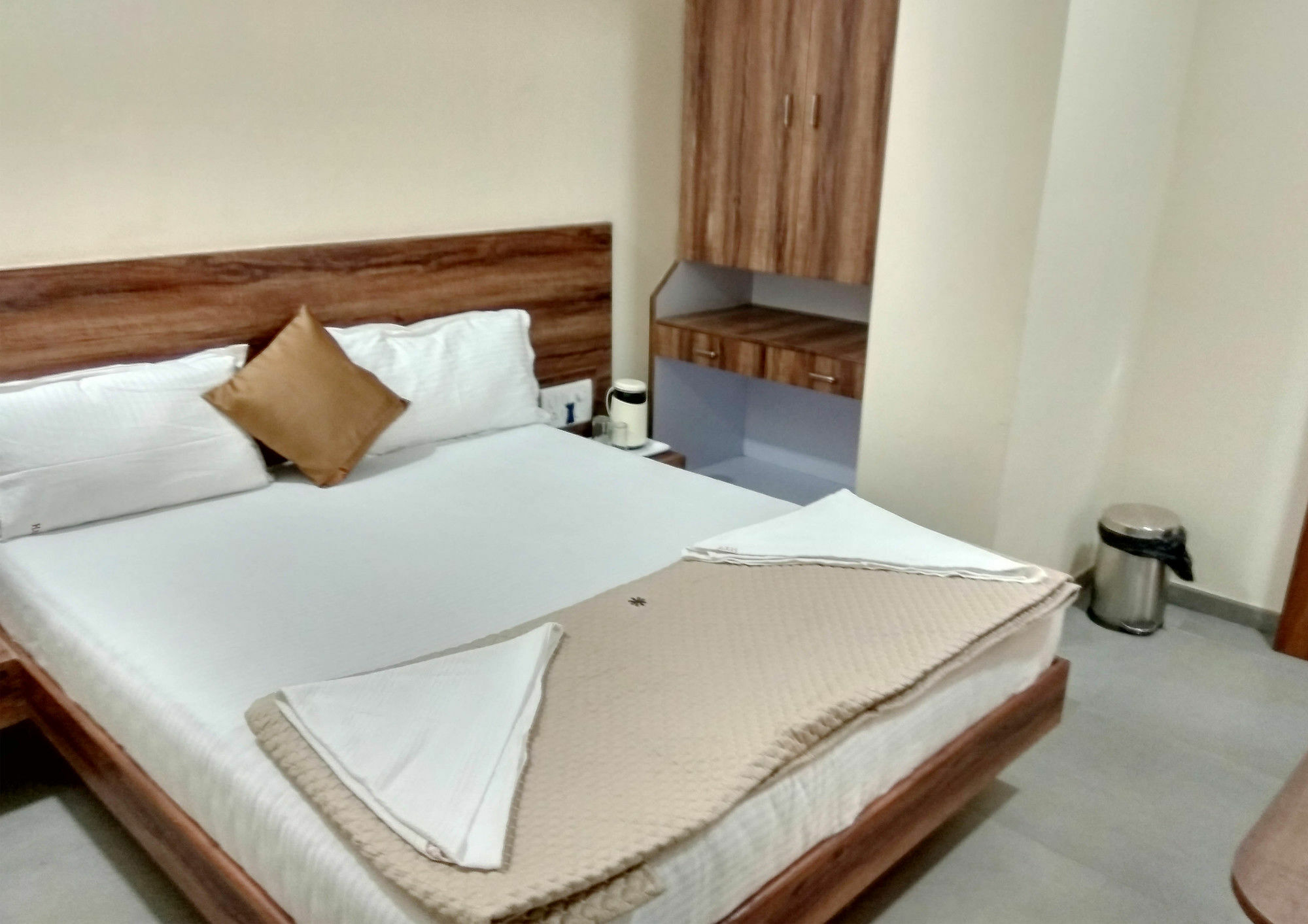 Terminus Square Hotel Kurla Ngoại thất bức ảnh