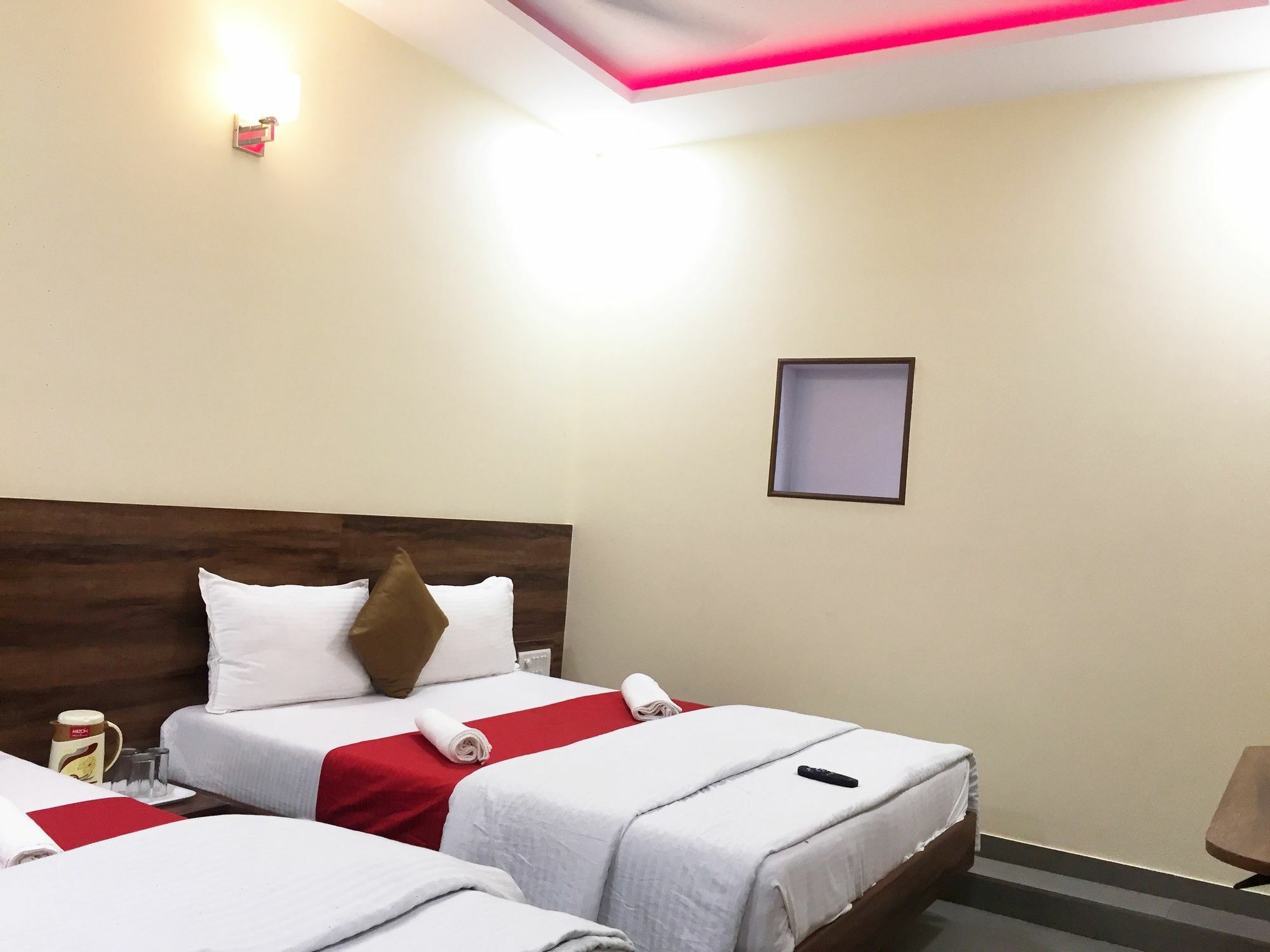Terminus Square Hotel Kurla Ngoại thất bức ảnh