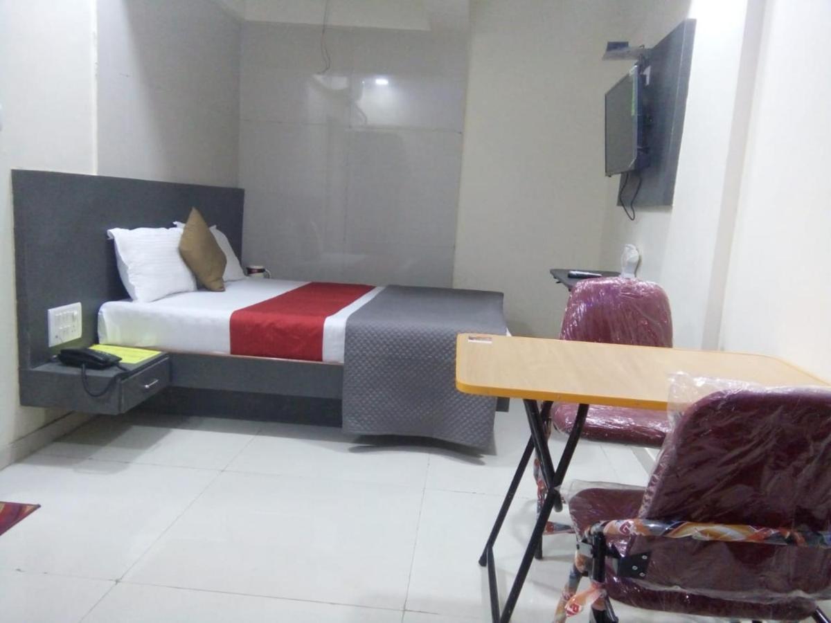 Terminus Square Hotel Kurla Ngoại thất bức ảnh